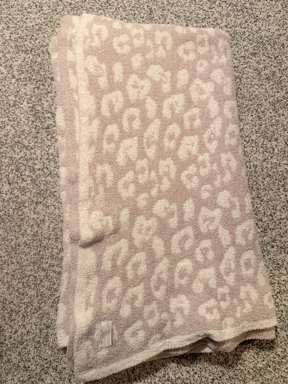 Cozy Pink Leopard-Print Throw